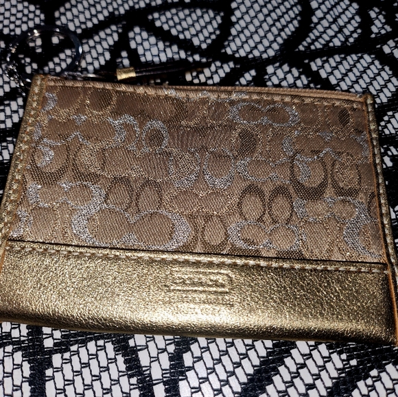 Coach shimmer gold card holder - Picture 4 of 5
